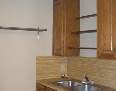 2529 Rio Grande St - Photo Thumbnail 6