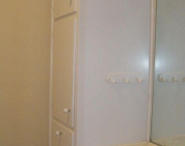2529 Rio Grande St - Photo Thumbnail 8