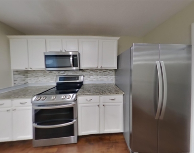 104 Druse Ln - Photo Thumbnail 4