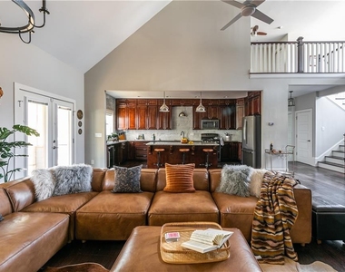 1278 Wylie Street Se - Photo Thumbnail 1