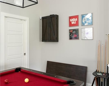 1278 Wylie Street Se - Photo Thumbnail 5