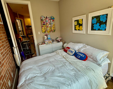 332 East 19th Street - Photo Thumbnail 5
