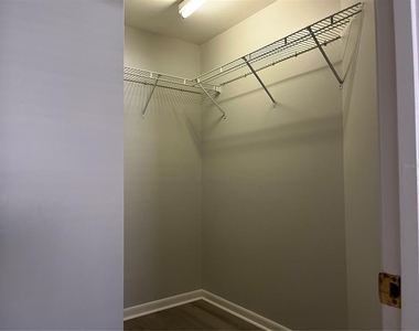 8 Marina Point Place - Photo Thumbnail 19