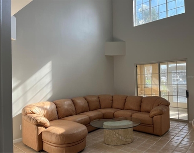 8 Marina Point Place - Photo Thumbnail 3