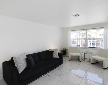 945 Bal Harbor Boulevard - Photo Thumbnail 43