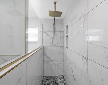 945 Bal Harbor Boulevard - Photo Thumbnail 25
