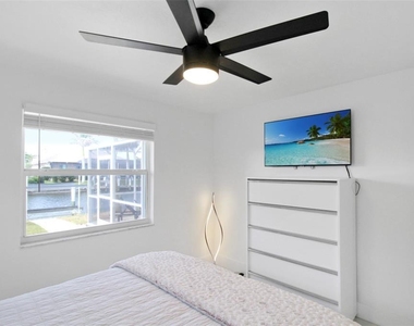 945 Bal Harbor Boulevard - Photo Thumbnail 55