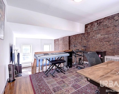 35 Grove Street - Photo Thumbnail 0