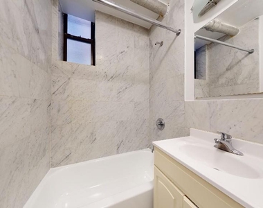 West 11th Street - Photo Thumbnail 9