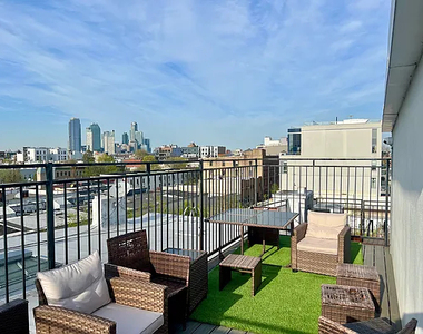 220 Franklin Street - Photo Thumbnail 9