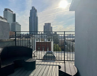 220 Franklin Street - Photo Thumbnail 7