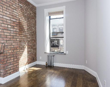 West 103rd Street - Photo Thumbnail 8