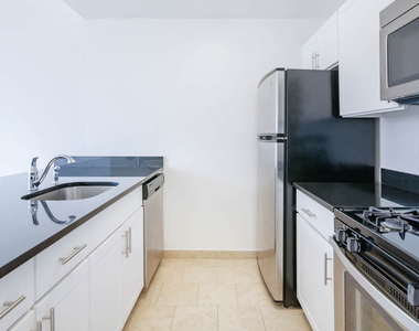 180 Montague St. - Photo Thumbnail 5