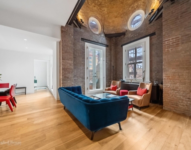 240 Centre St - Photo Thumbnail 4