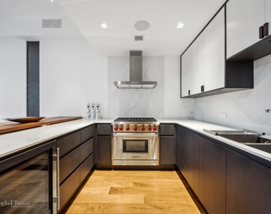 240 Centre St - Photo Thumbnail 15