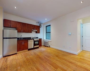 West 11th Street - Photo Thumbnail 2
