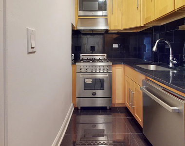 West 13th Street - Photo Thumbnail 9