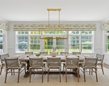 327 Georgica Road - Photo Thumbnail 10