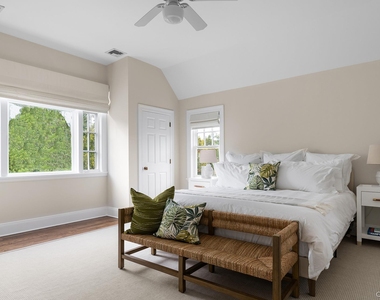 327 Georgica Road - Photo Thumbnail 22