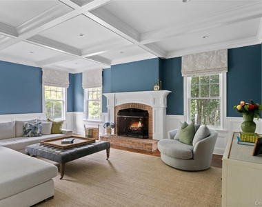 327 Georgica Road - Photo Thumbnail 14