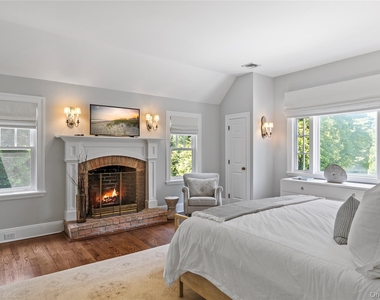 327 Georgica Road - Photo Thumbnail 18