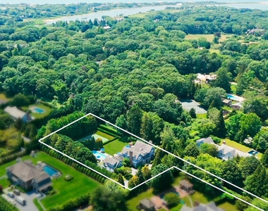 327 Georgica Road - Photo Thumbnail 3