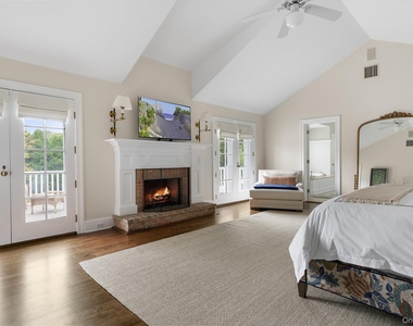 327 Georgica Road - Photo Thumbnail 15