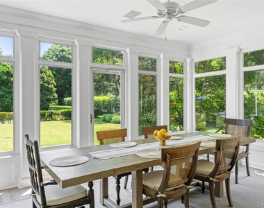 327 Georgica Road - Photo Thumbnail 12