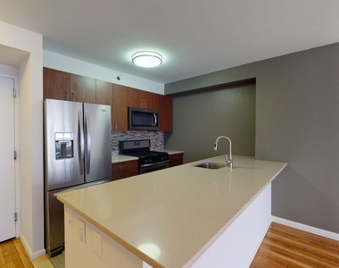 120 W. 21st - Photo Thumbnail 2