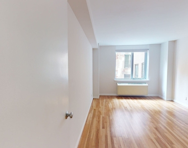 120 W. 21st - Photo Thumbnail 3