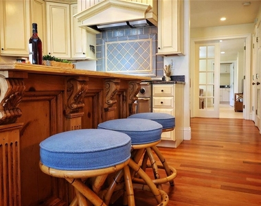 1913 Hill Street - Photo Thumbnail 22