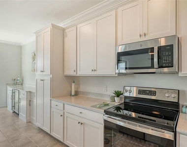 17902 Gawthrop Drive - Photo Thumbnail 14