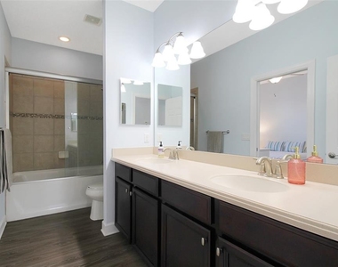 5336 Vaccaro Court - Photo Thumbnail 25