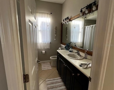 7742 Camden Harbour Drive - Photo Thumbnail 12