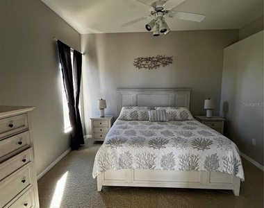7742 Camden Harbour Drive - Photo Thumbnail 10