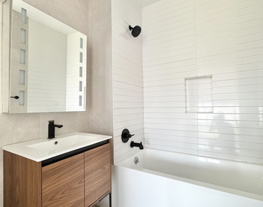 333 Linden Boulevard - Photo Thumbnail 6