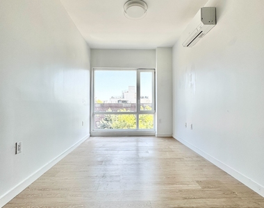 333 Linden Boulevard - Photo Thumbnail 1