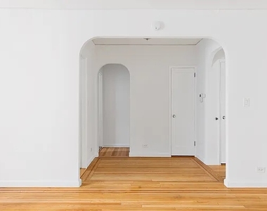 107 University Place - Photo Thumbnail 4