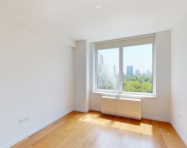 795 Columbus Ave - Photo Thumbnail 3
