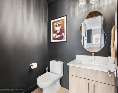 835 Ne 17th Ter - Photo Thumbnail 10