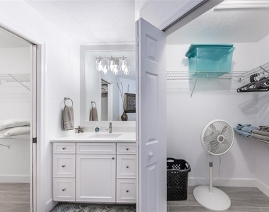 2572 Brazilia Court - Photo Thumbnail 17