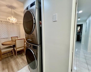 3020 Matecumbe Key Road - Photo Thumbnail 34