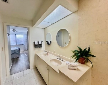 3020 Matecumbe Key Road - Photo Thumbnail 26