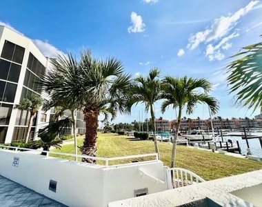 3020 Matecumbe Key Road - Photo Thumbnail 9