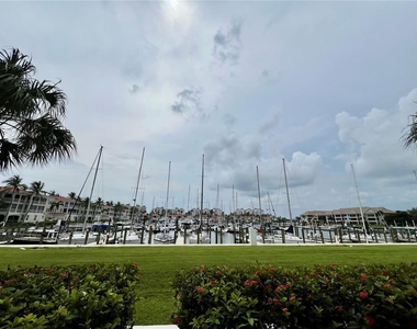 3020 Matecumbe Key Road - Photo Thumbnail 1