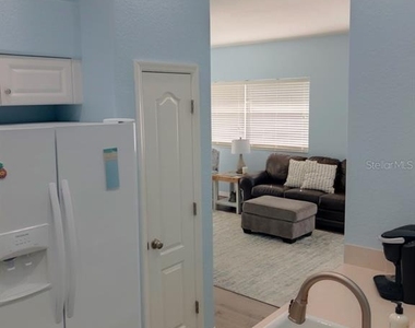 1211 Hot Springs Point - Photo Thumbnail 9