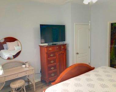 1211 Hot Springs Point - Photo Thumbnail 15