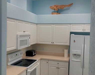 1211 Hot Springs Point - Photo Thumbnail 10