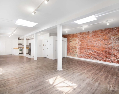 120 East 13th Street - Photo Thumbnail 1