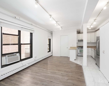 120 East 13th Street - Photo Thumbnail 10